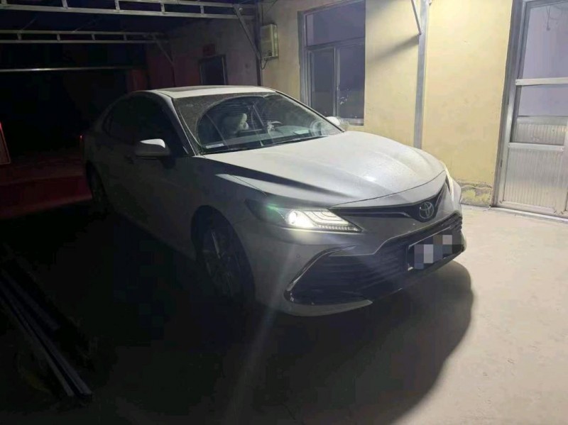 济宁23年丰田凯美瑞3