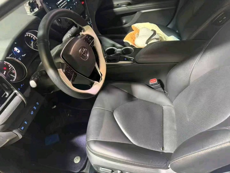 济宁23年丰田凯美瑞4