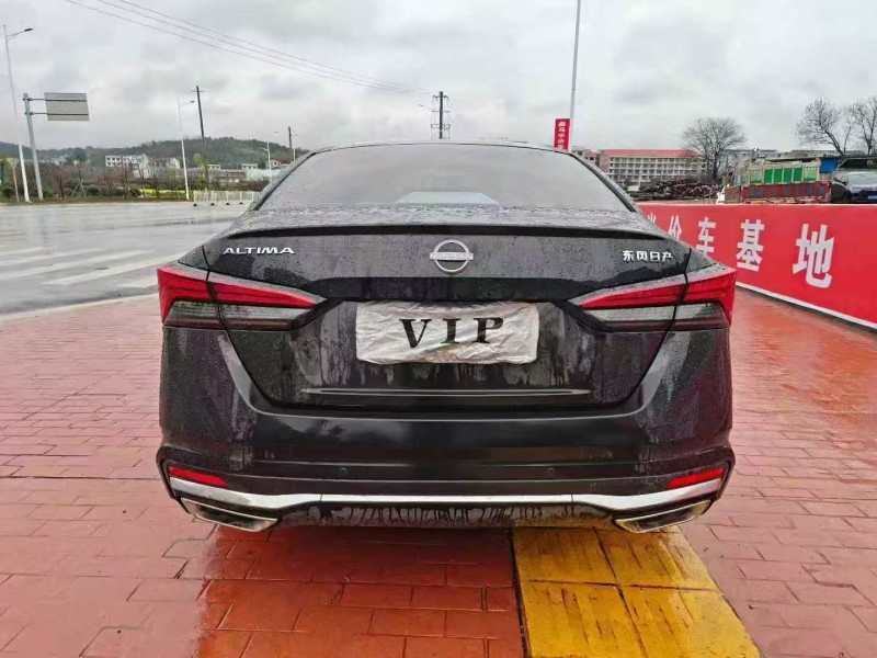 邵陽23年日產天籟6