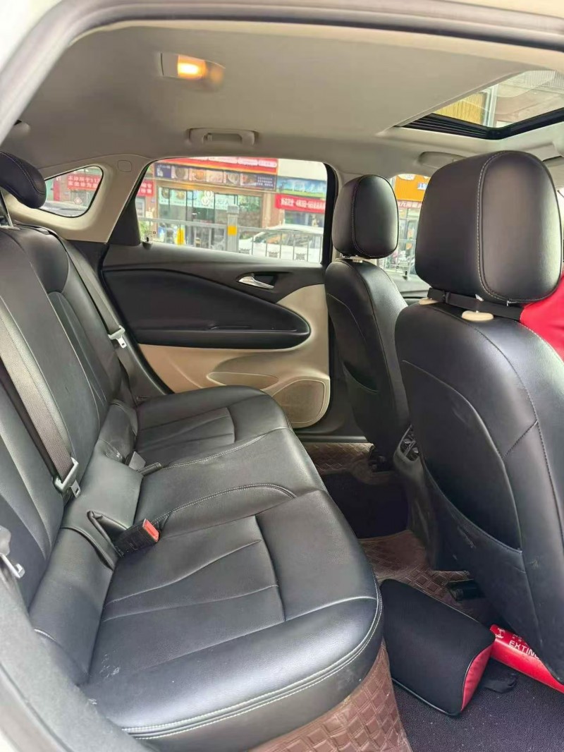 畢節21年別克威朗6