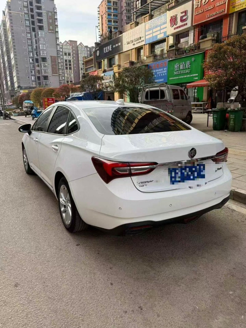 畢節21年別克威朗8