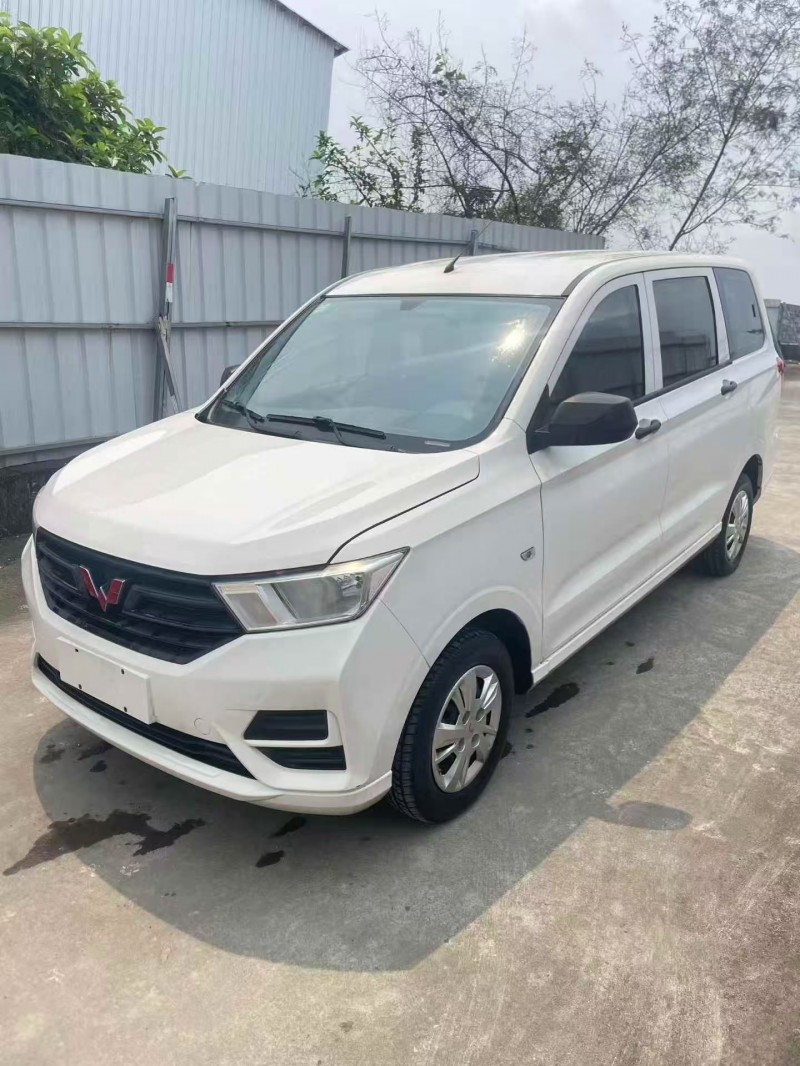 防城港20年五菱汽车宏光2