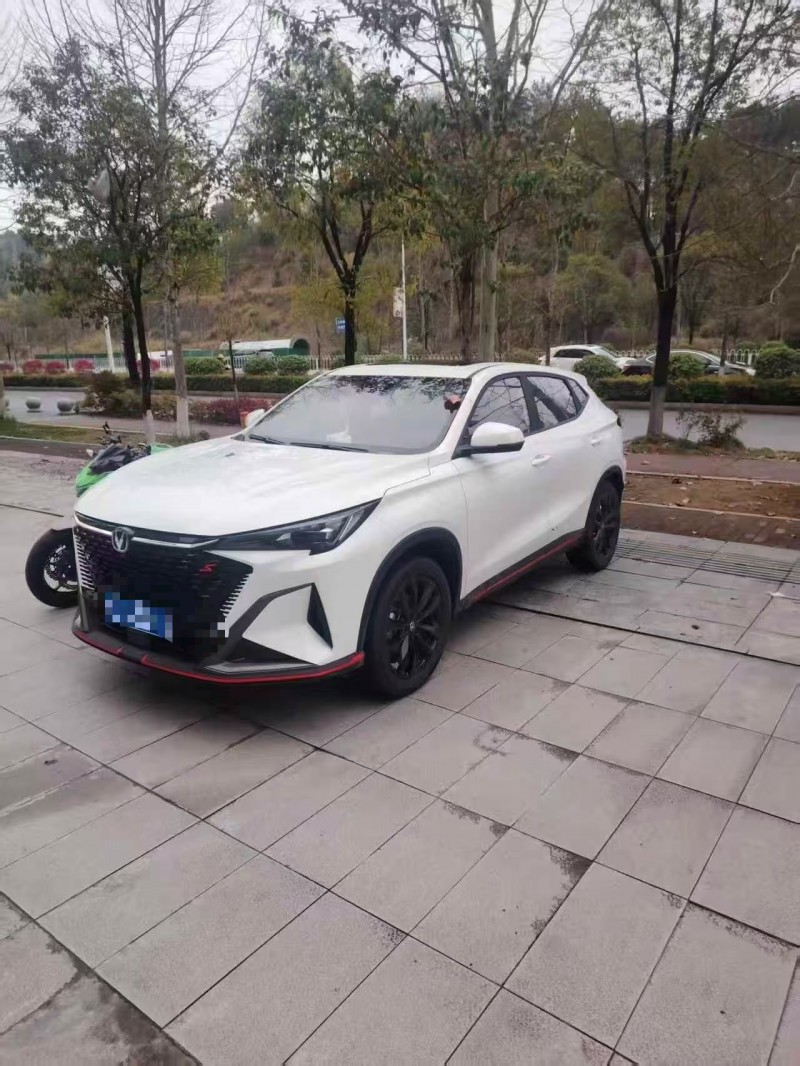 张家界25年长安汽车欧尚2