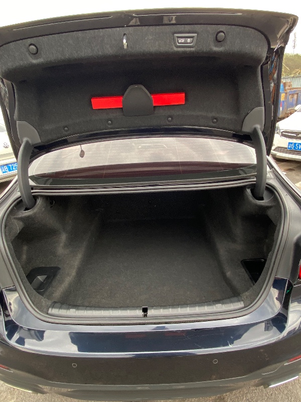 重庆20年宝马5系7