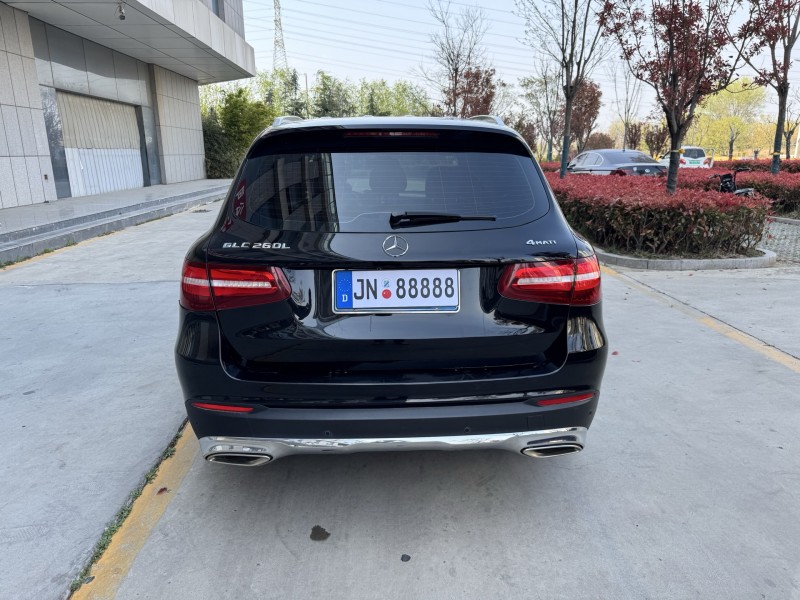 济宁17年奔驰GLC9