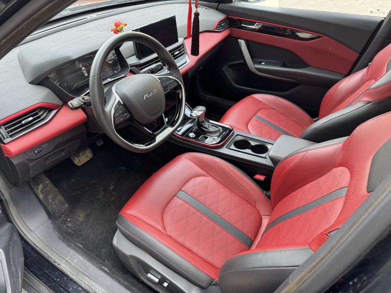 济宁22年东风奕炫5