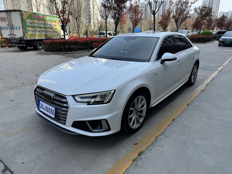 濟寧19年奧迪A4L2