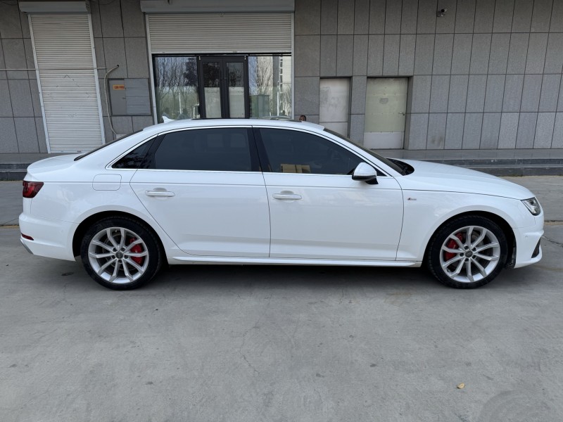 濟寧19年奧迪A4L8