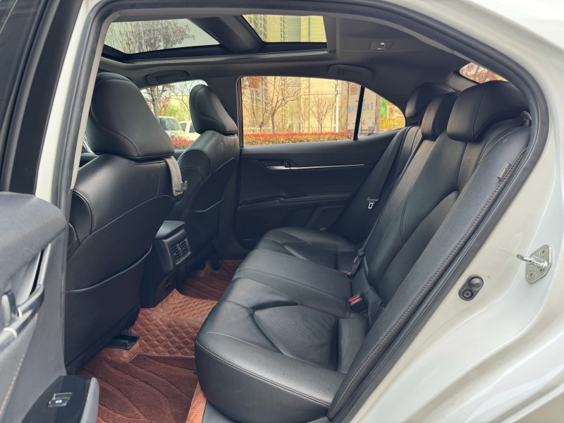 濟寧20年豐田凱美瑞5