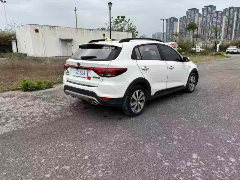 南宁18年起亚KXCROSS8