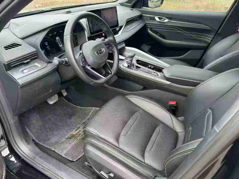 南宁24年吉利星瑞4