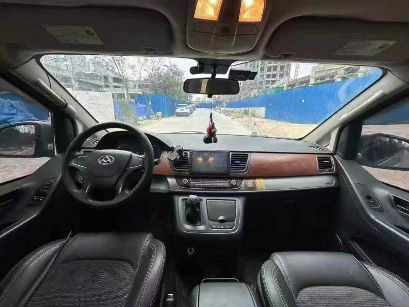 南宁17年大通G105