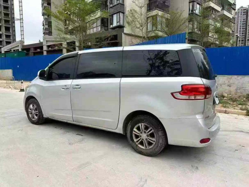 南宁17年大通G108