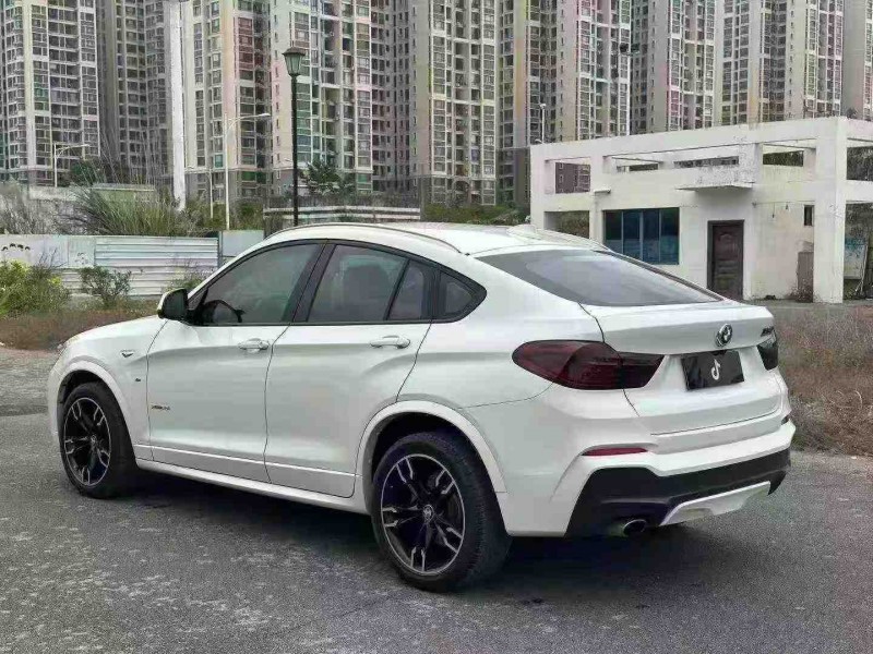 南宁18年宝马X48