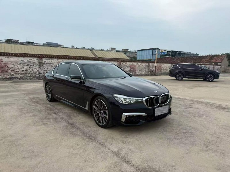 徐州19年宝马7系5