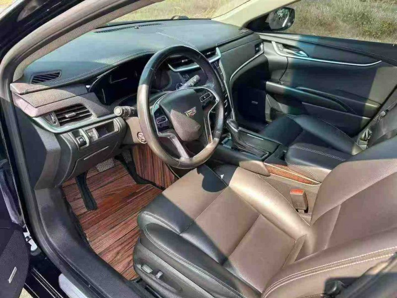 南宁19年凯迪拉克XTS4