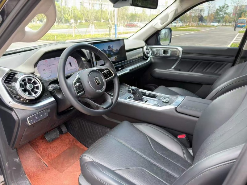 昆明24年长城汽车坦克4