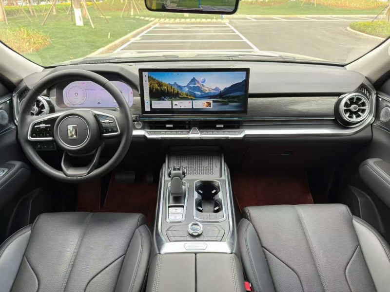 昆明24年长城汽车坦克9