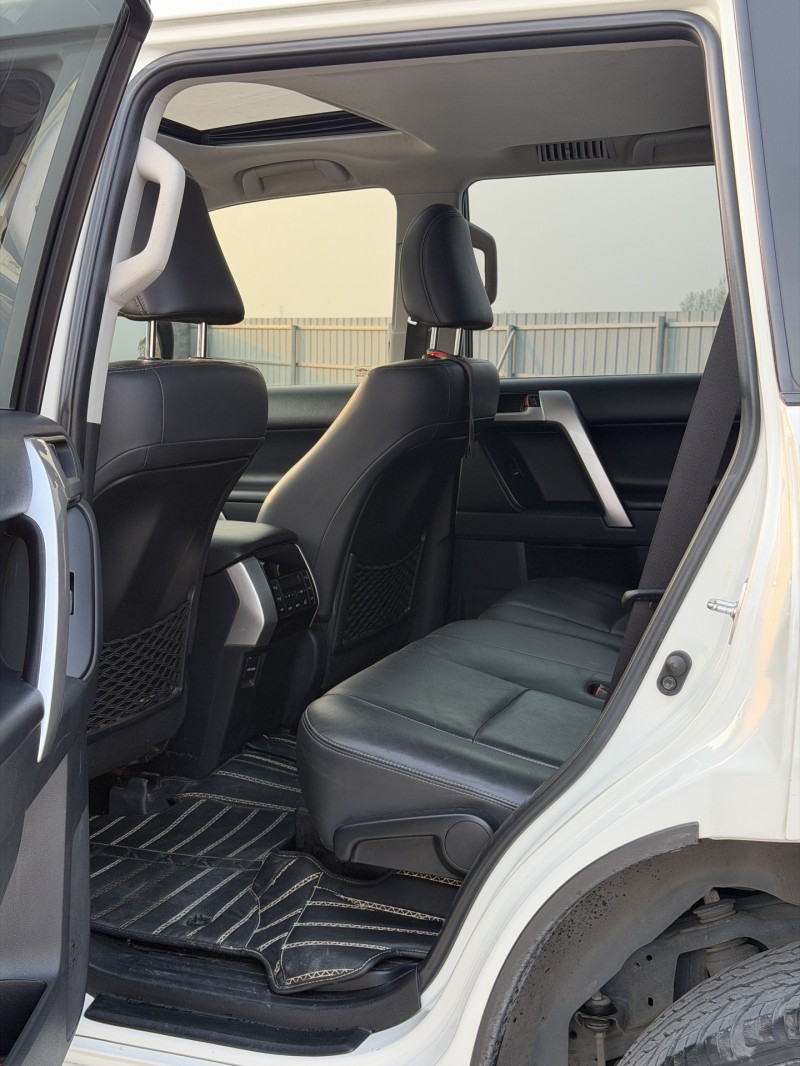 新乡20年丰田普拉多6