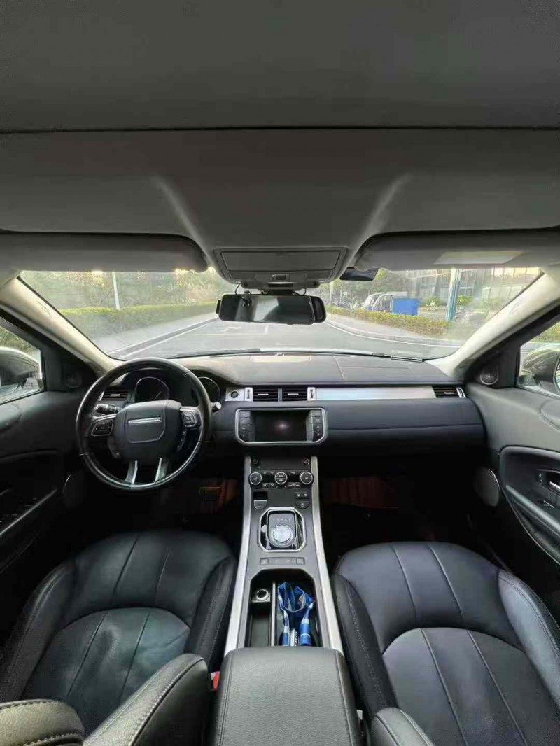 东莞19年路虎极光6