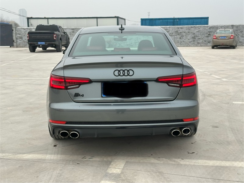 新乡19年奥迪S48