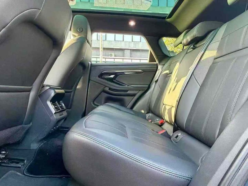 东莞21年路虎极光4