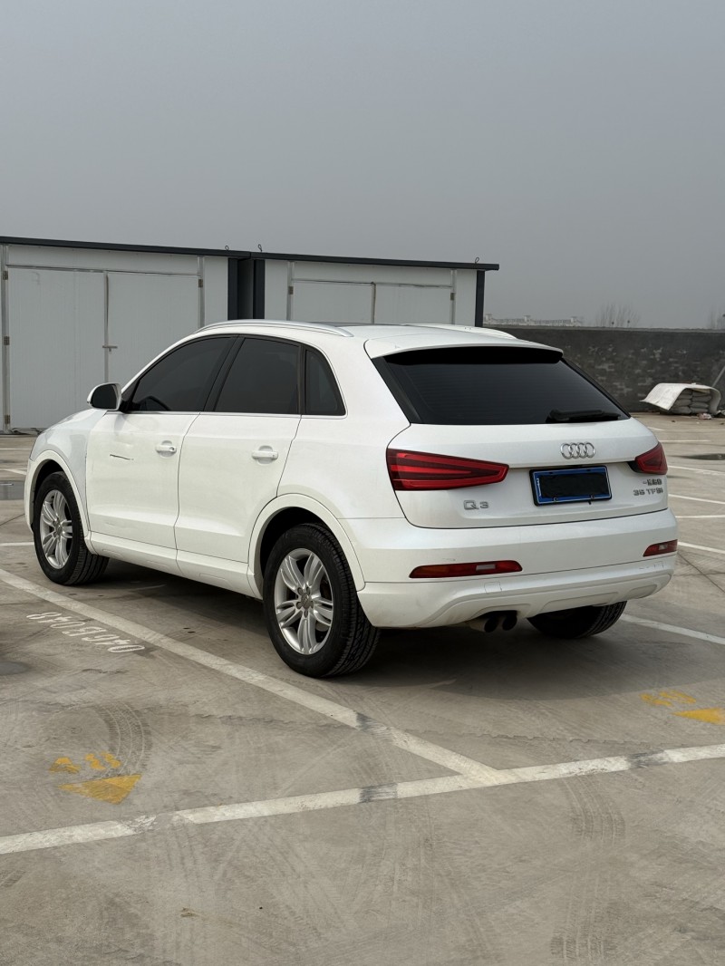 新乡14年奥迪Q38