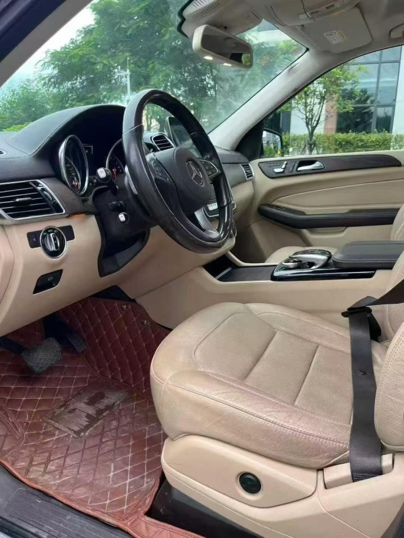 广州18年奔驰GLS4