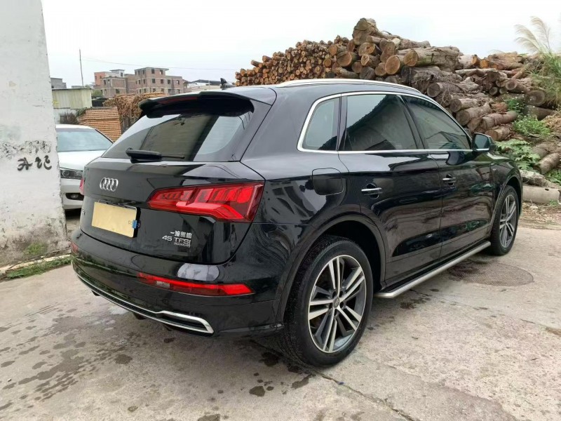 广州21年奥迪Q57