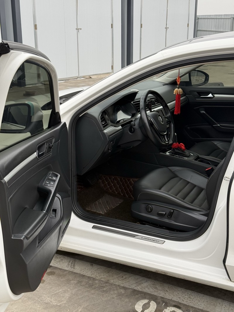 新乡18年大众凌渡6