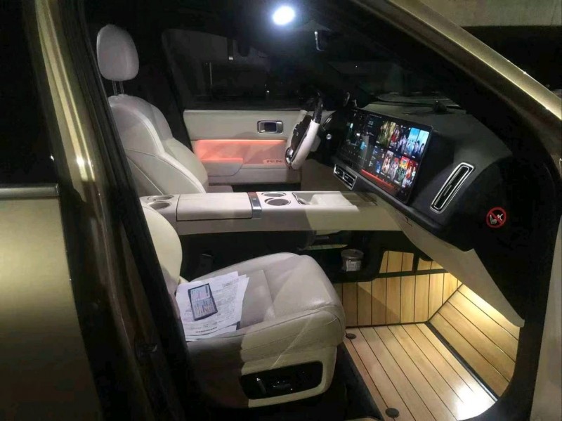 广州23年理想L95