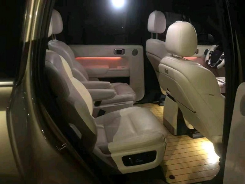 广州23年理想L96