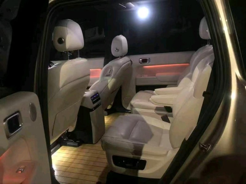 广州23年理想L97