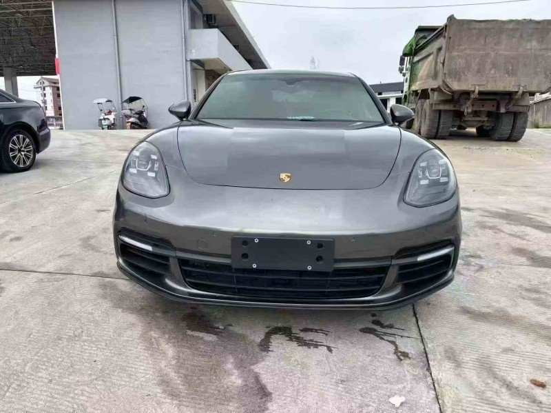 怀化17年保时捷帕拉梅拉1