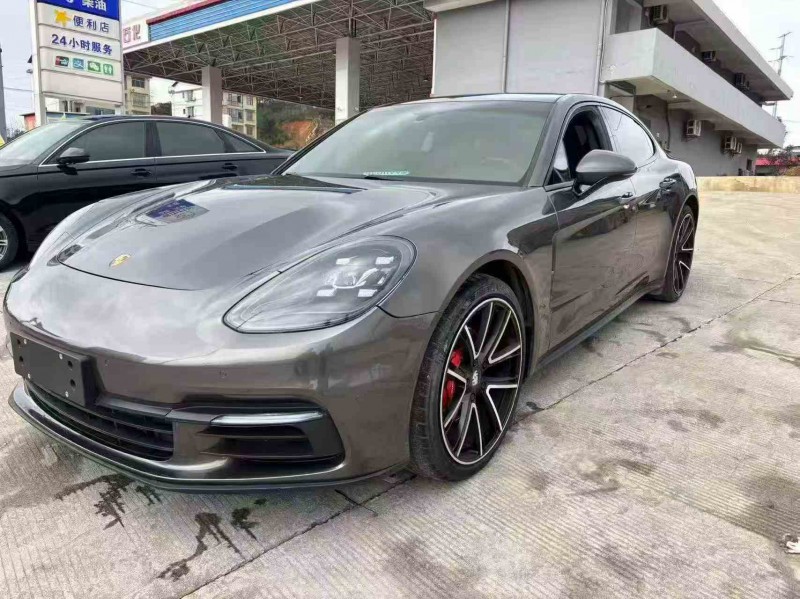 怀化17年保时捷帕拉梅拉3