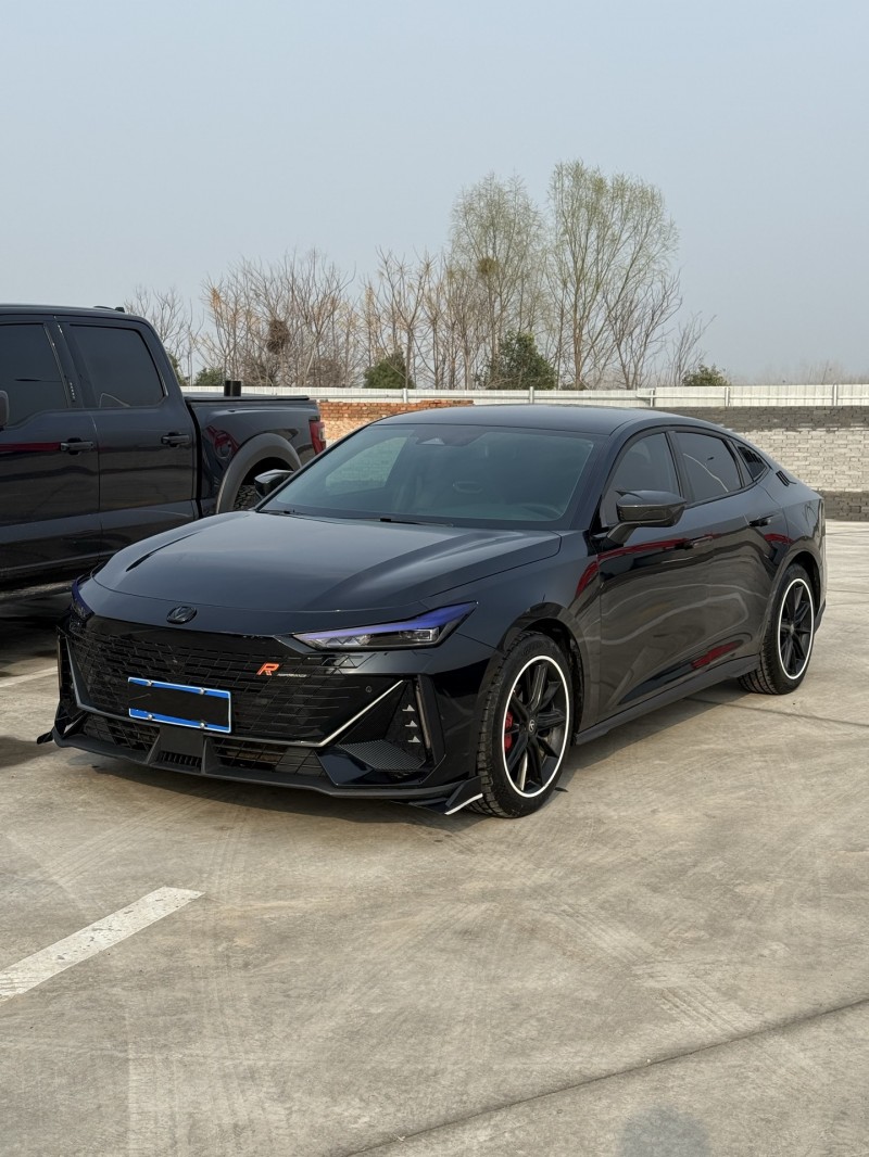 新乡24年长安汽车UNI3