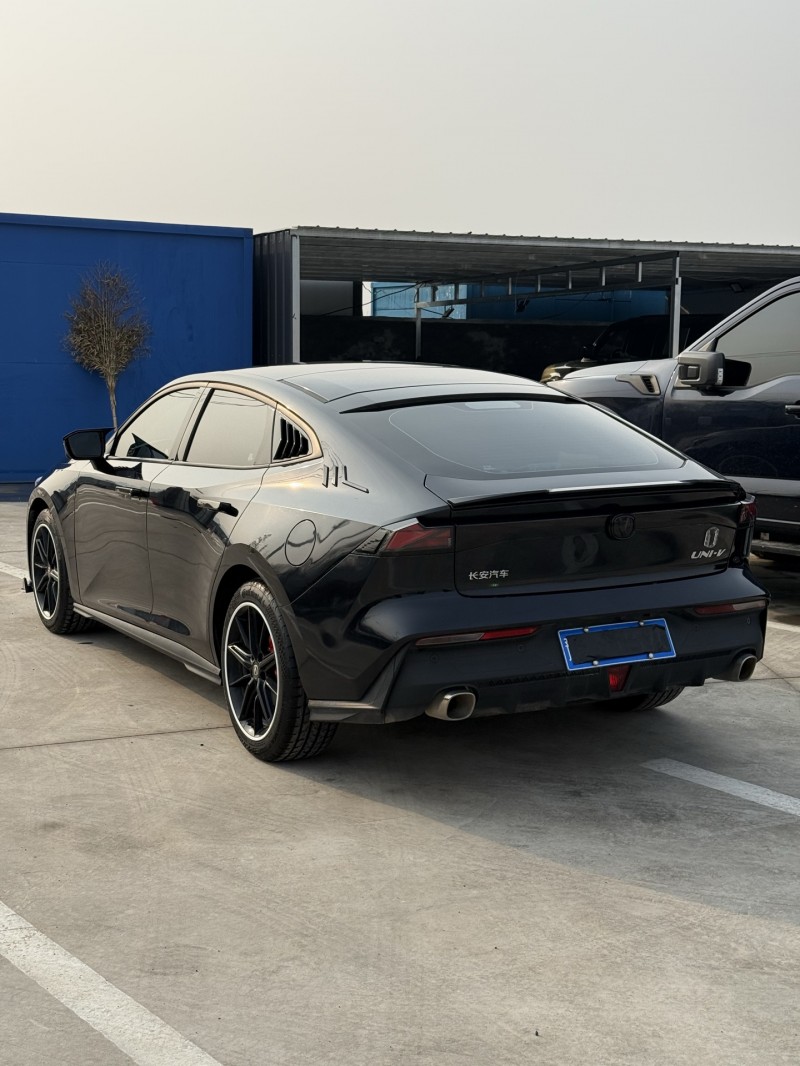 新乡24年长安汽车UNI8