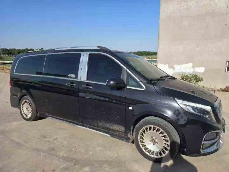 常州21年奔驰威霆2