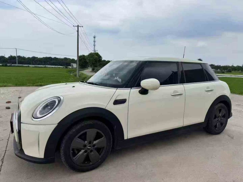 苏州22年宝马迷你2