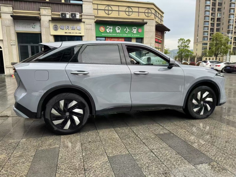 吉安24年启辰大V5