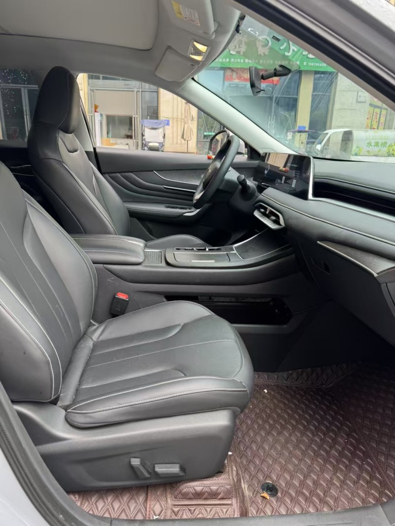 吉安24年启辰大V8