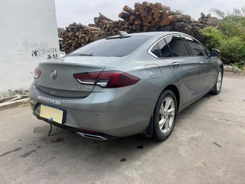 广州23年别克君威8