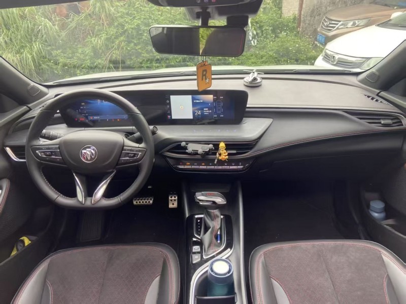 佛山23年别克威朗5