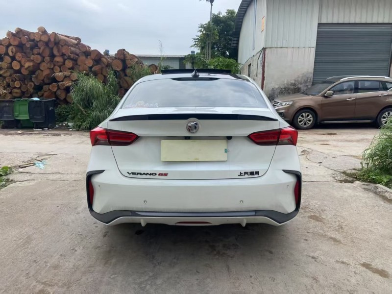 佛山23年别克威朗8