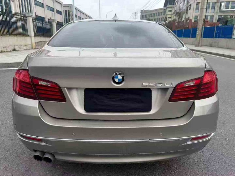 常德16年宝马5系8