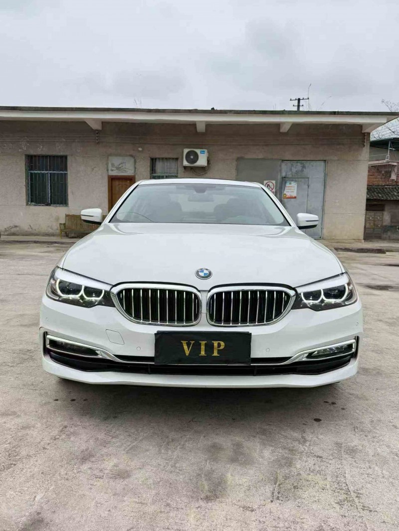 张家界19年宝马5系1