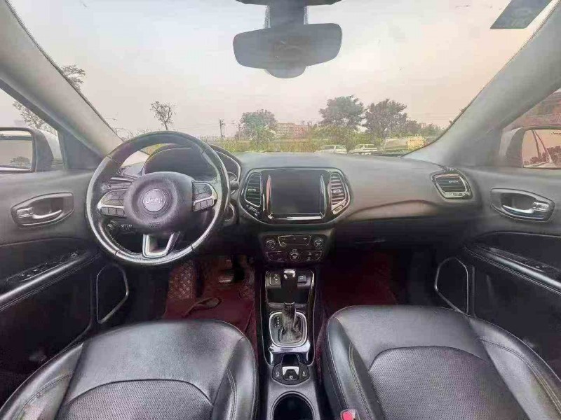 江門20年Jeep指南者6