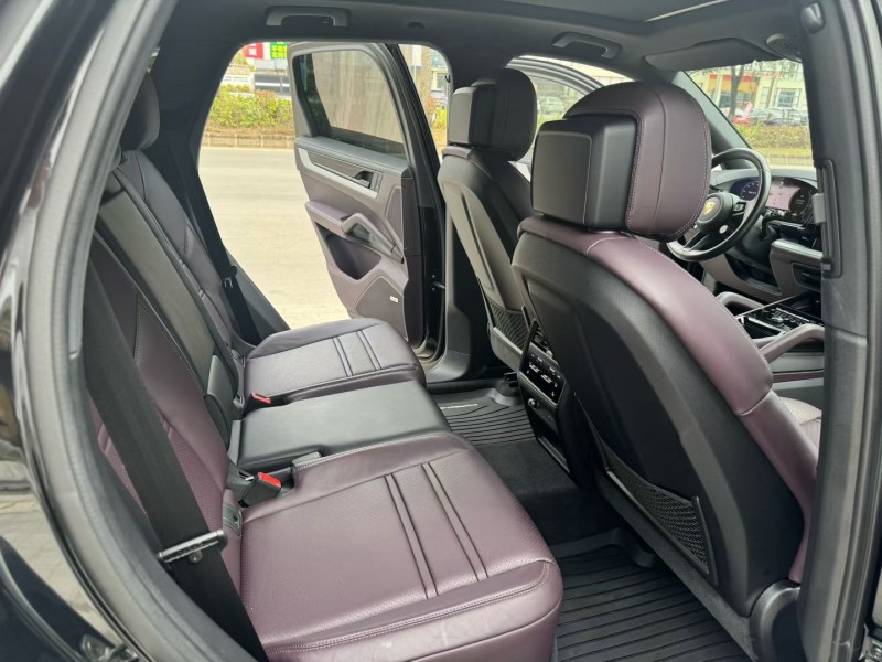 廣州24年保時捷卡宴6