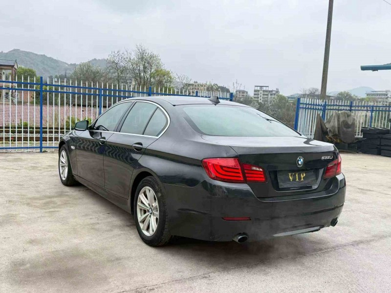 張家界11年寶馬5系8