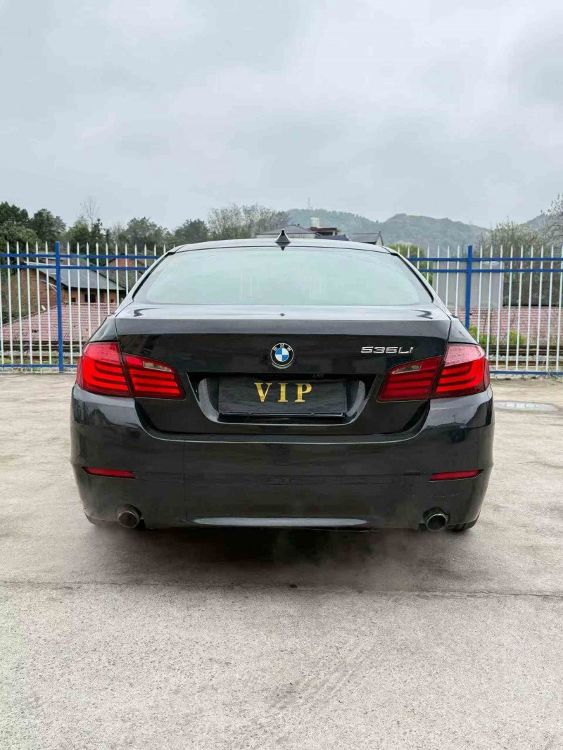 張家界11年寶馬5系9